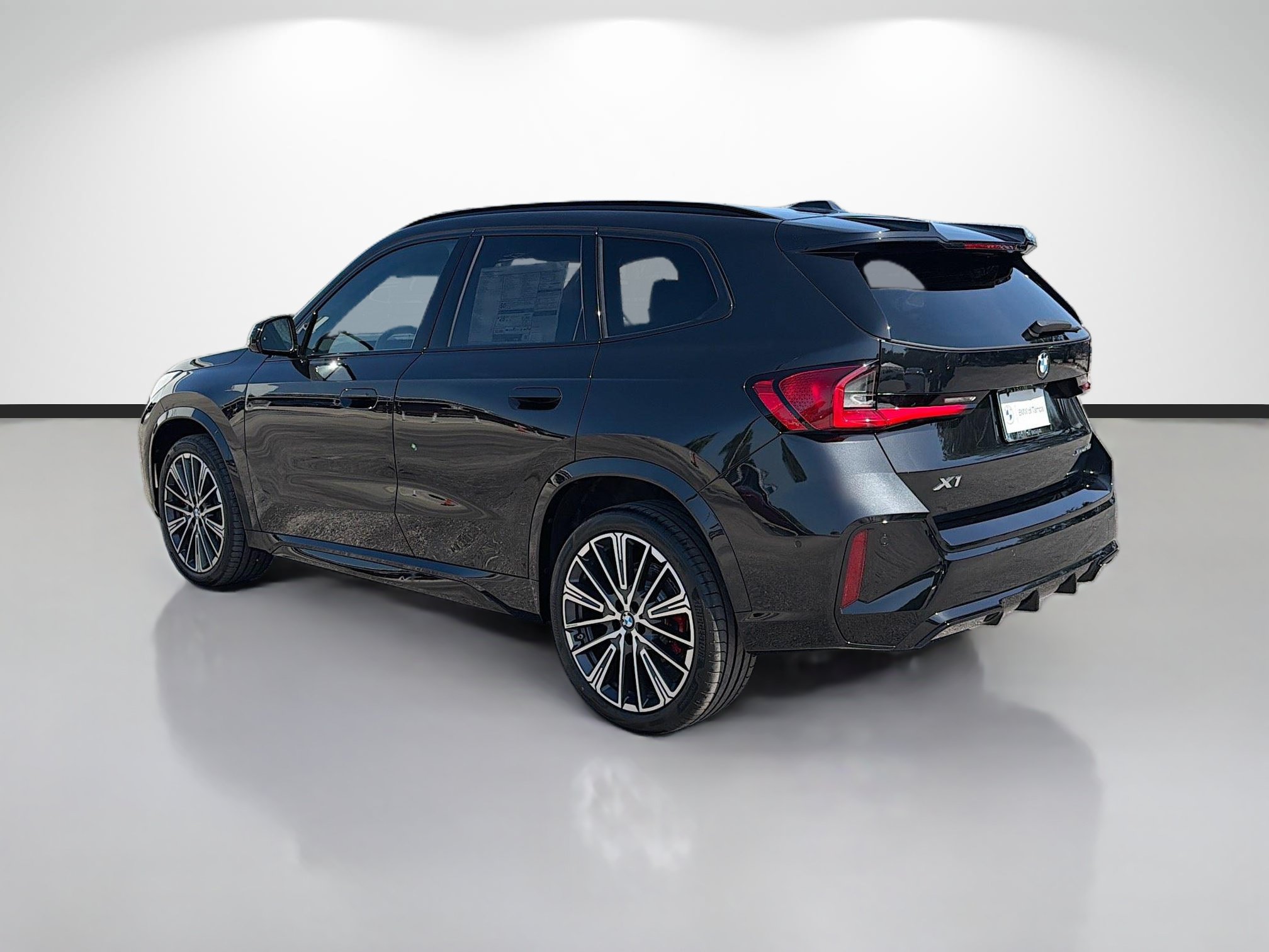 New 2026 BMW X1 xDrive28i w/ Technology Package AWD/4WD image 5
