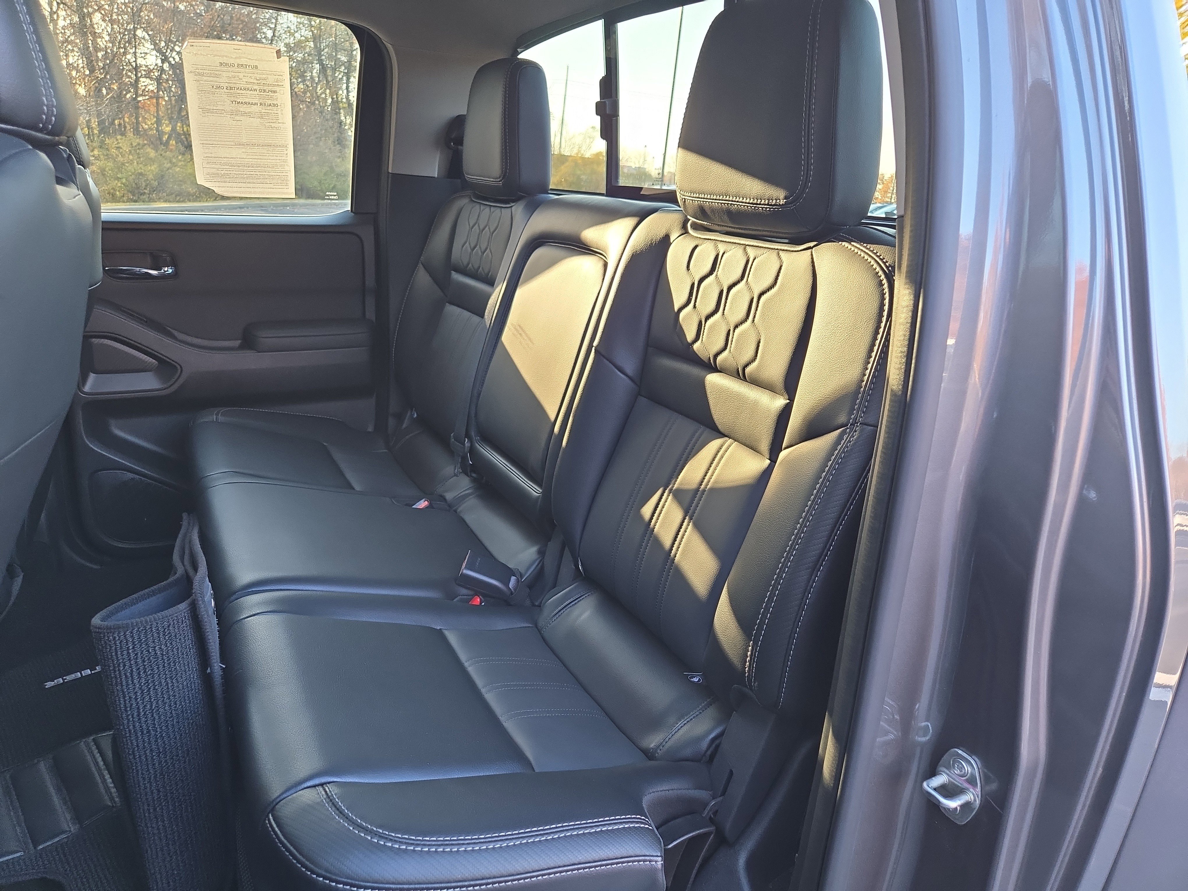 Certified 2024 Nissan Frontier SL w/ Technology Package image 27