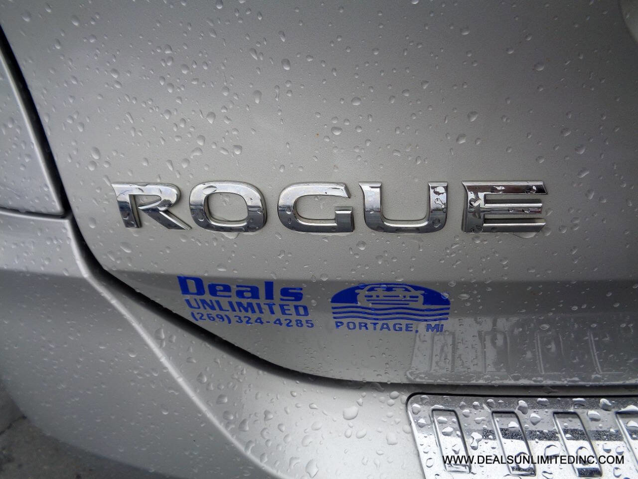 Used 2020 Nissan Rogue S w/ Special Edition Package image 5
