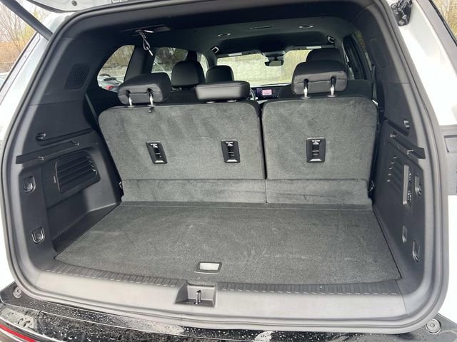 Used 2026 Buick Enclave Sport Touring w/ Power Package AWD/4WD image 11
