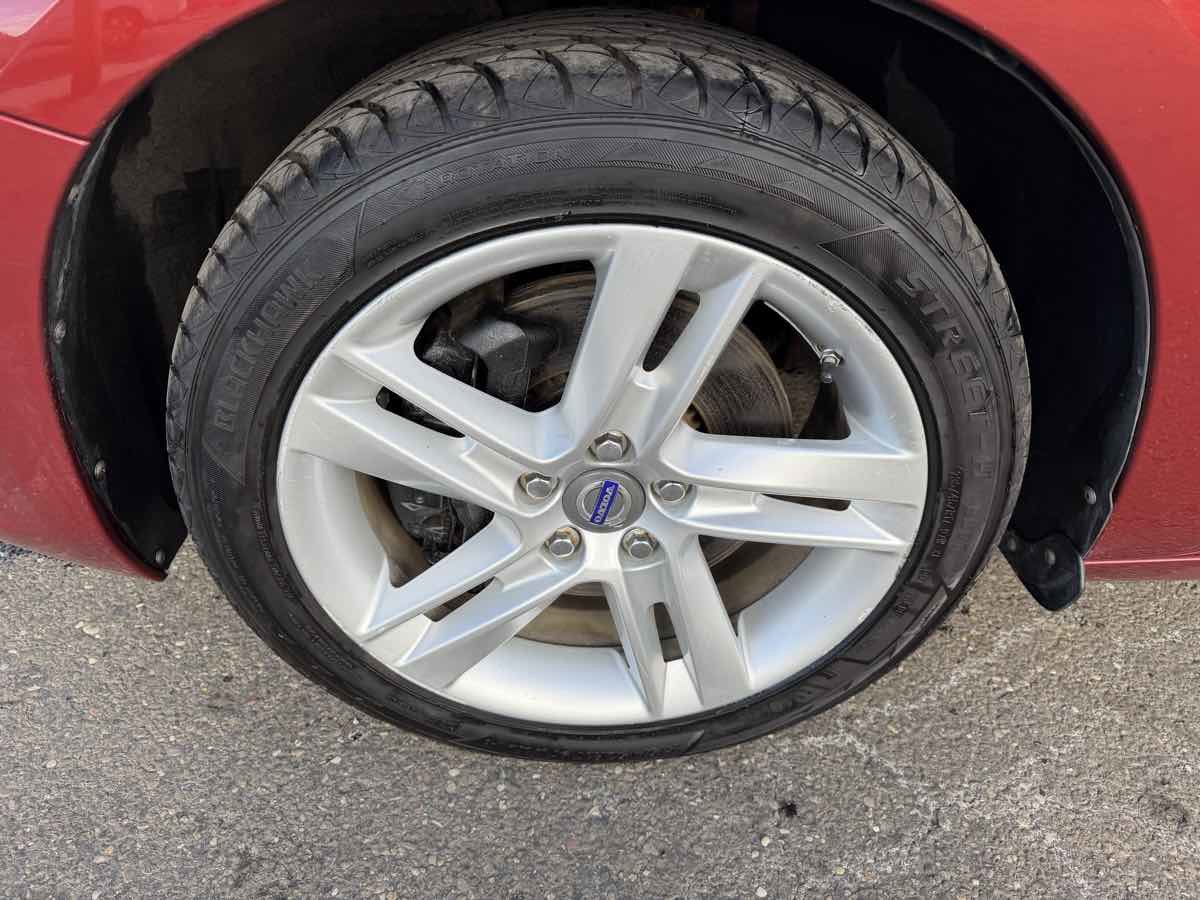 Used 2014 Volvo S60 T5 image 8