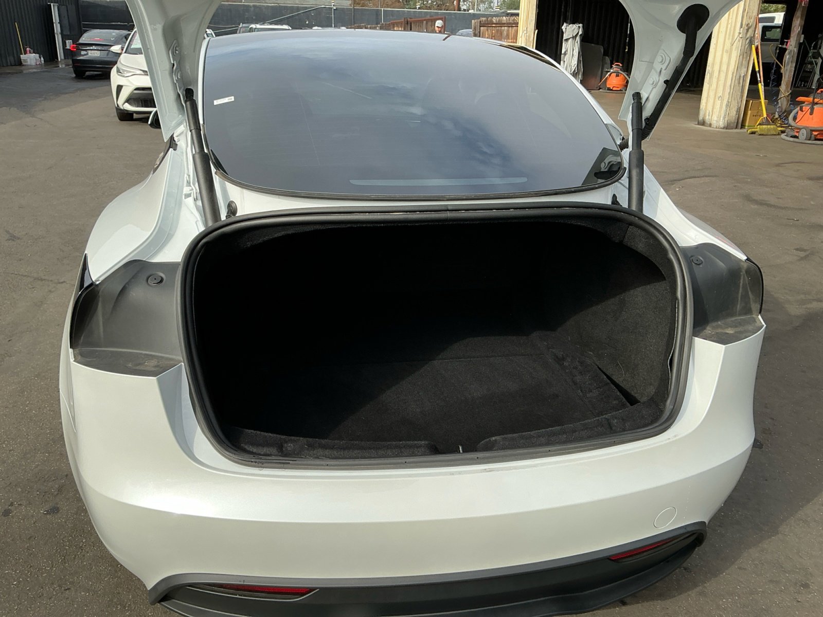 Used 2024 Tesla Model 3 Standard Range image 26