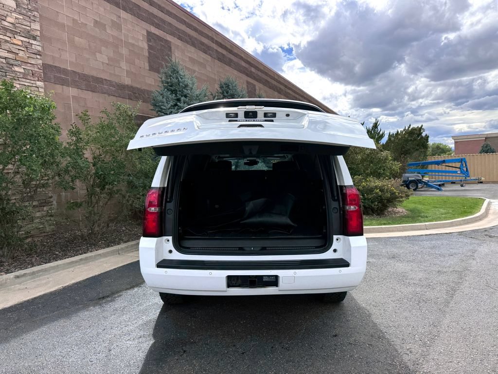 Used 2018 Chevrolet Suburban LT AWD/4WD image 10