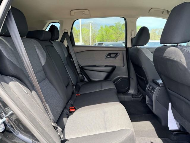 Used 2021 Nissan Rogue S image 11