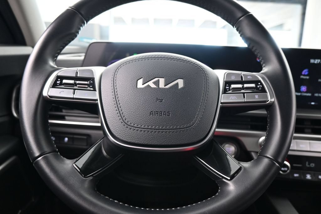 Used 2024 Kia Telluride LX FWD image 27