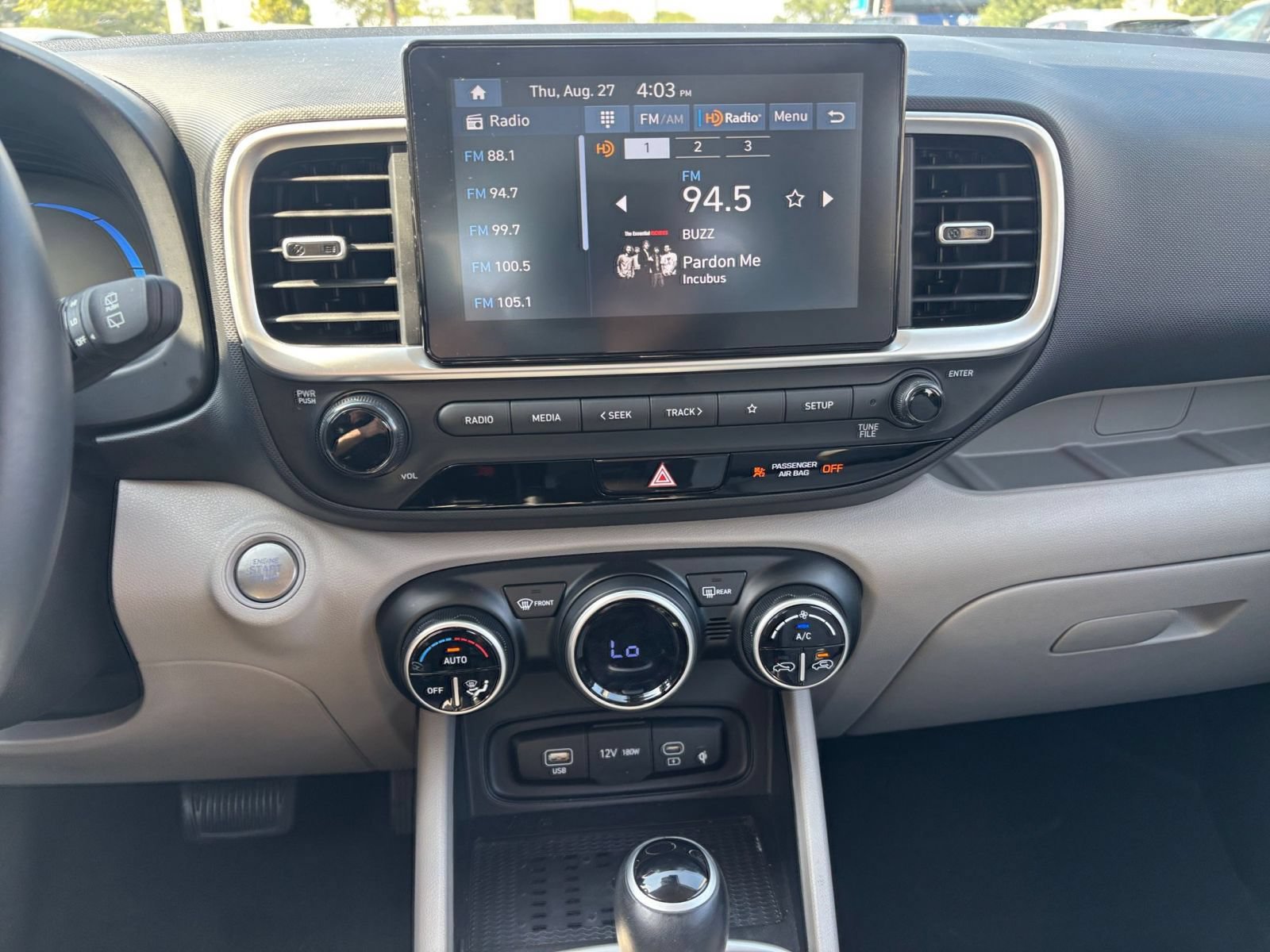 Used 2026 Hyundai Venue SEL FWD image 14