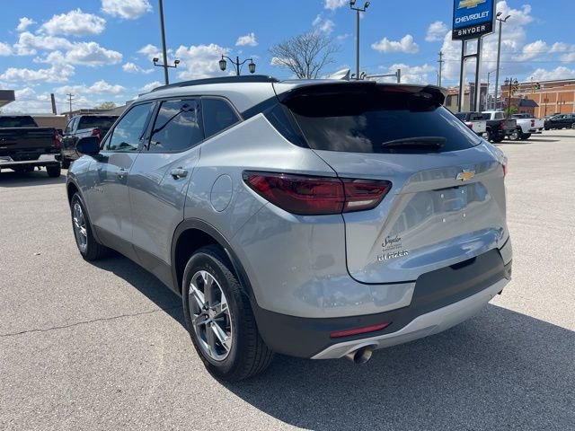 Used 2024 Chevrolet Blazer LT w/ Convenience Package FWD image 13