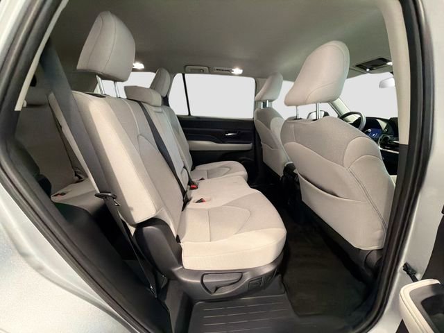 Certified 2025 Toyota Grand Highlander LE image 22