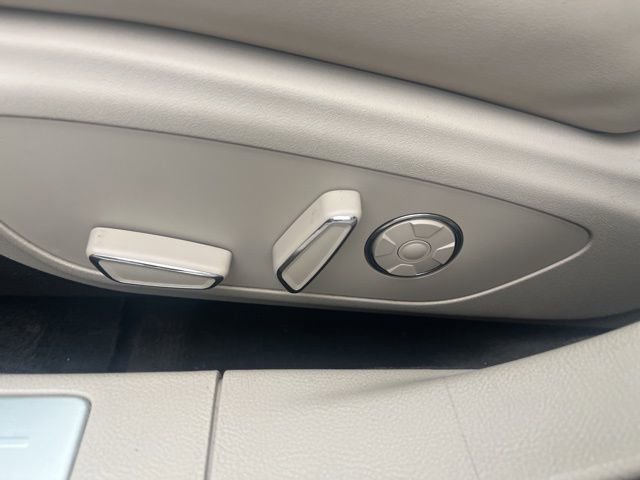 Used 2019 Lincoln MKZ Reserve w/ Luxury Package image 20