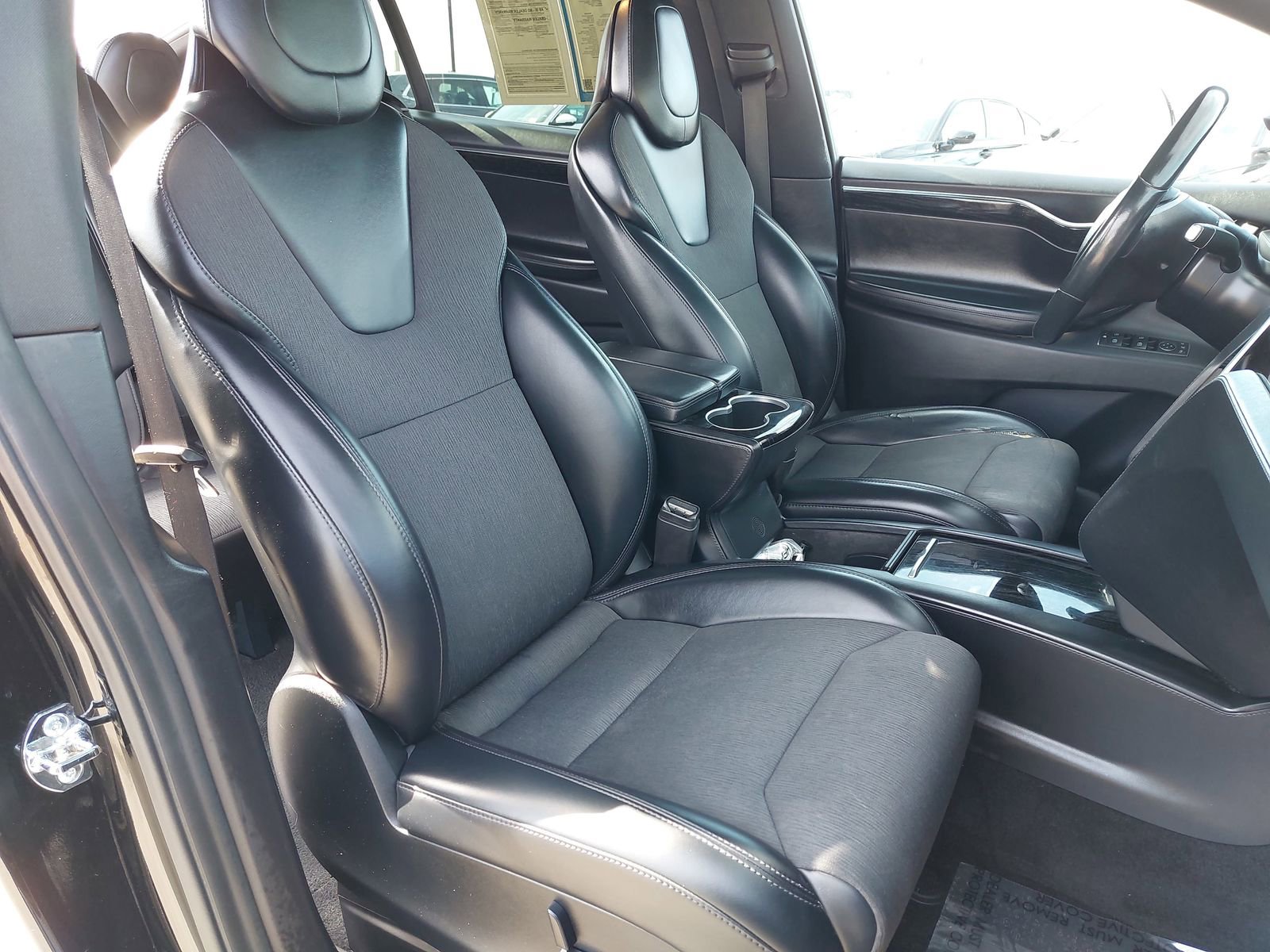 Used 2017 Tesla Model X 75D image 10