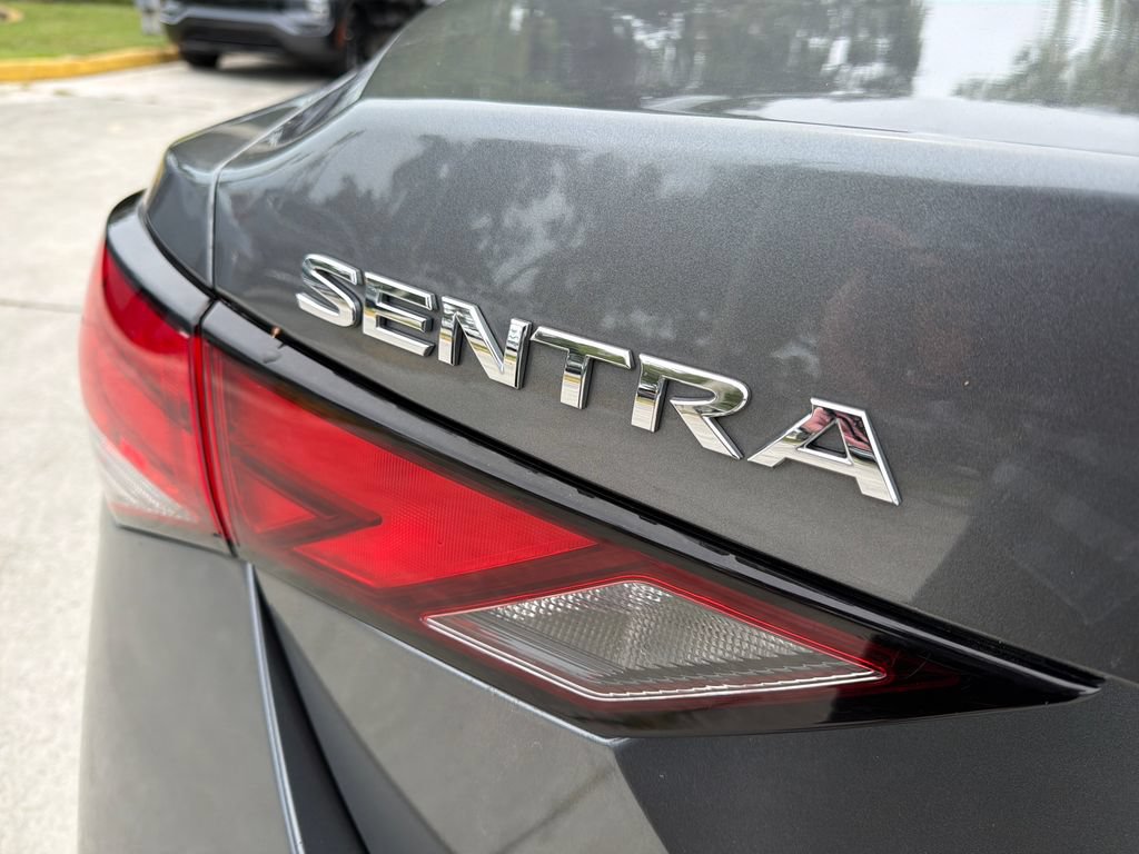 Used 2021 Nissan Sentra SV w/ SV Premium Package FWD image 10