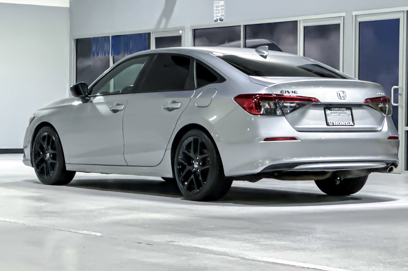 Used 2023 Honda Civic Sport image 3