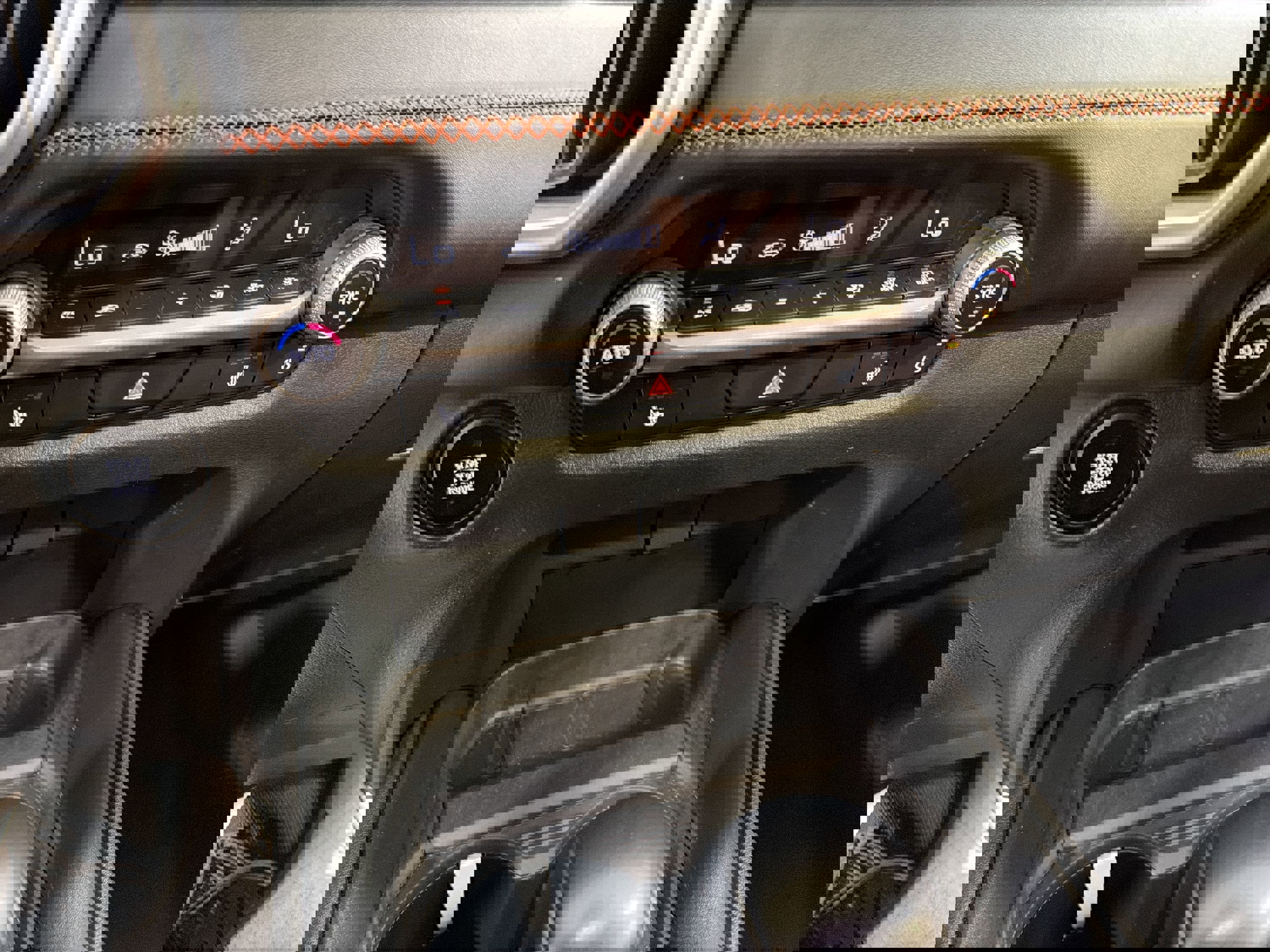 Used 2024 MAZDA CX-50 AWD 2.5 Turbo image 19