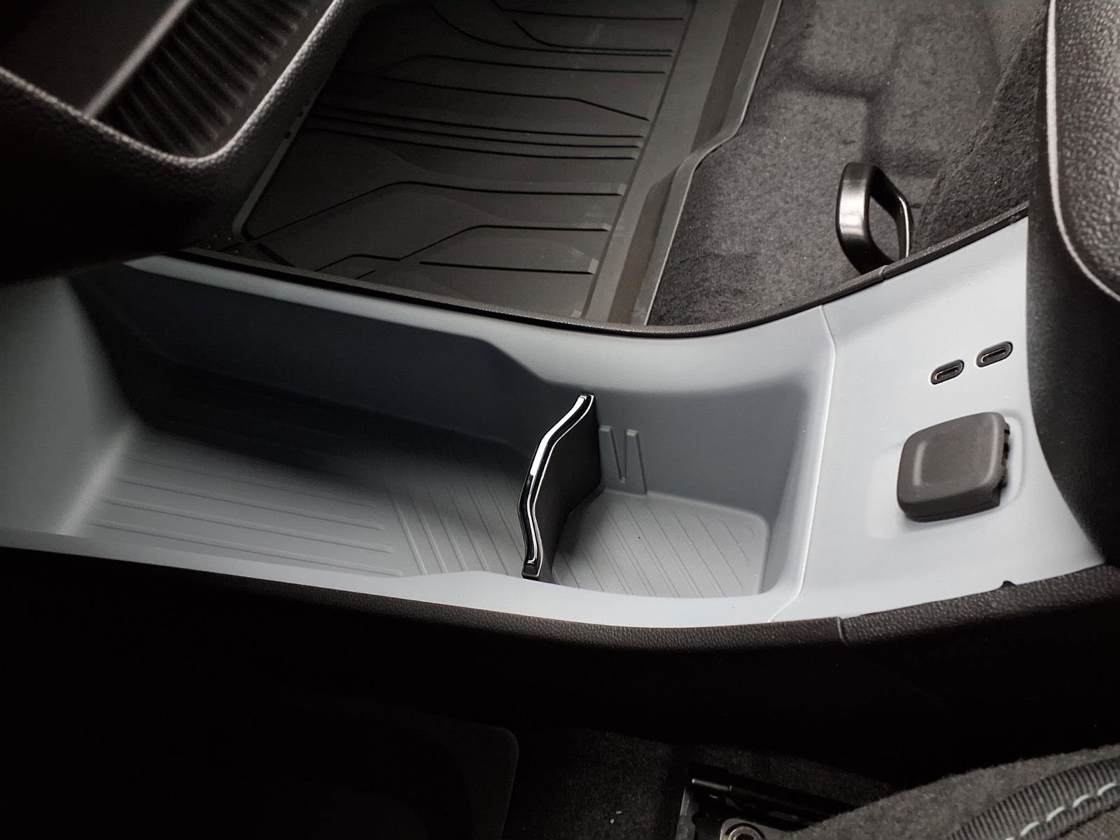 New 2027 Chevrolet Bolt LT w/ Comfort Package image 13