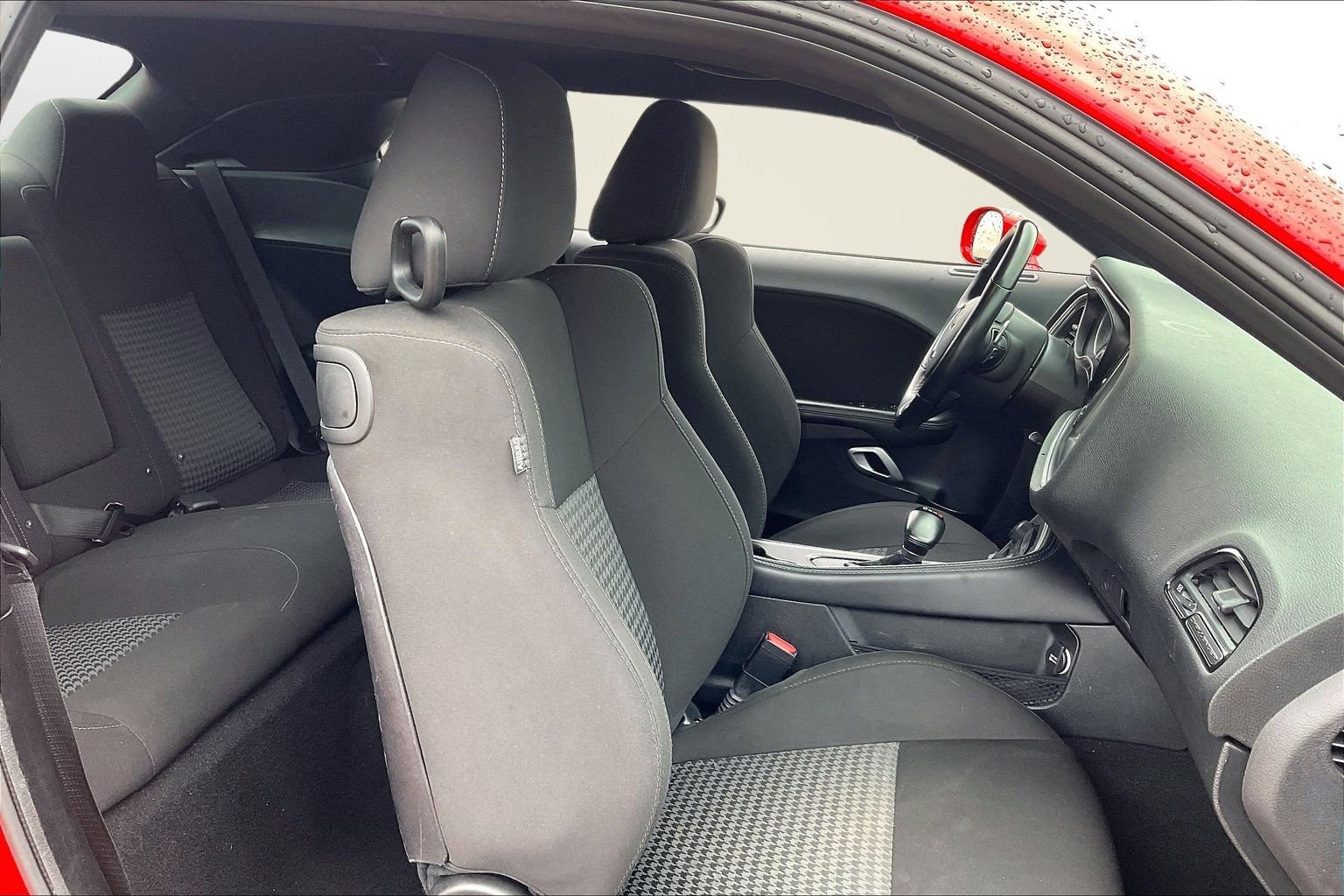 Used 2022 Dodge Challenger GT image 7