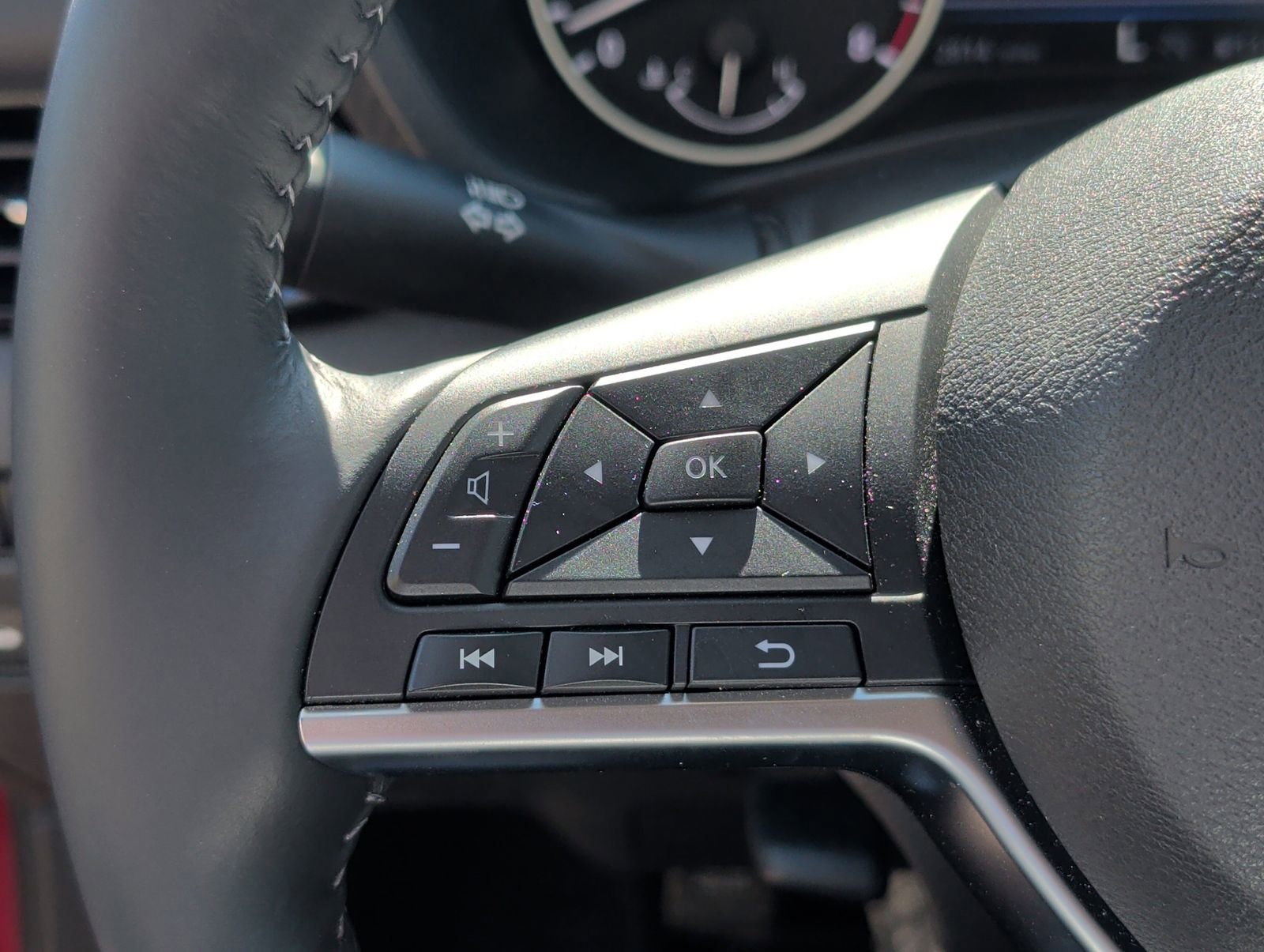 Certified 2025 Nissan Sentra SV w/ All-Weather Package FWD image 24