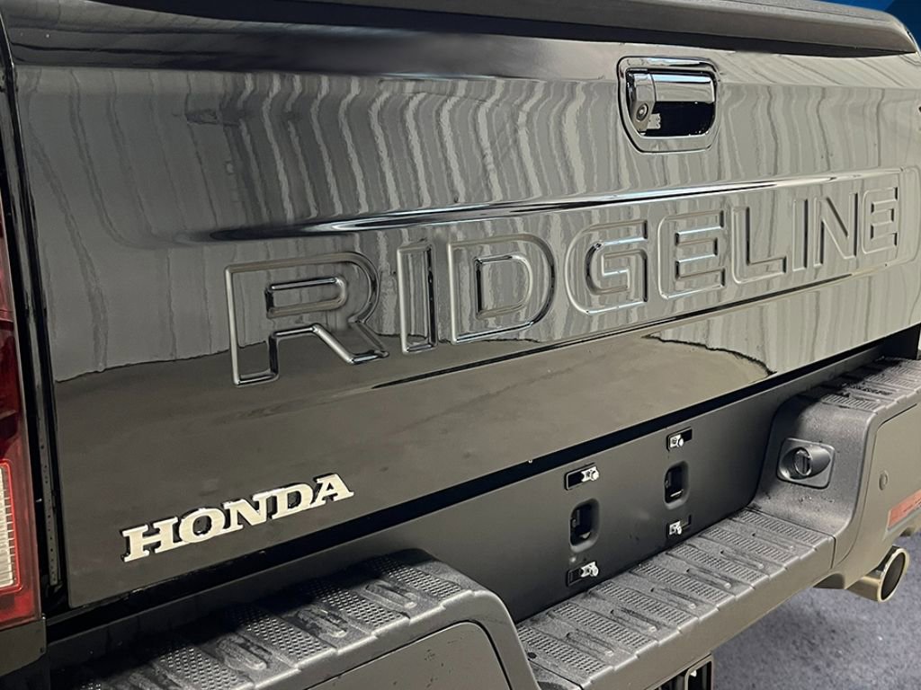 New 2026 Honda Ridgeline Black Edition image 10