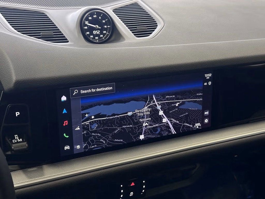 Used 2024 Porsche Cayenne Coupe image 22