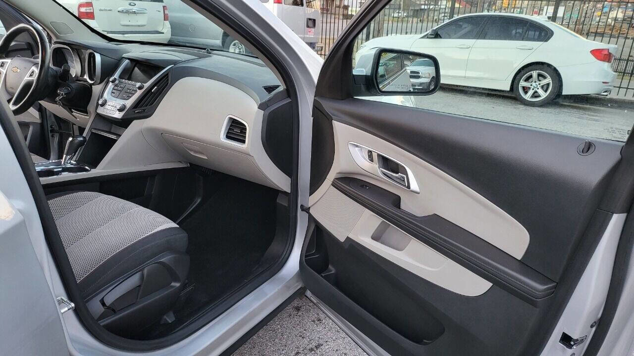 Used 2016 Chevrolet Equinox LT image 19