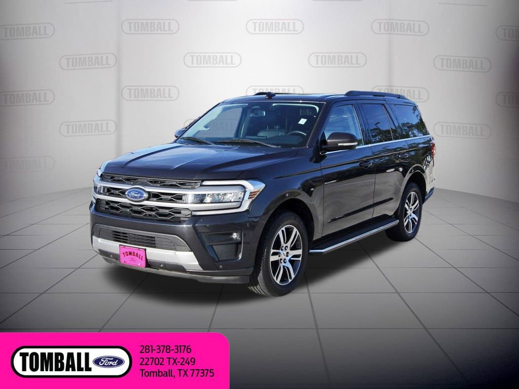 Used 2022 Ford Expedition XLT image 3