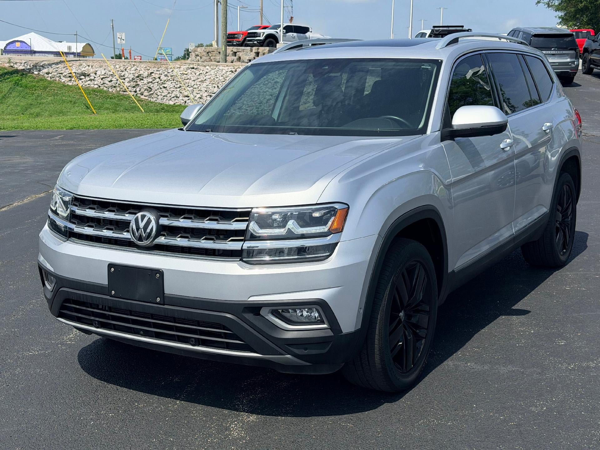 Used 2019 Volkswagen Atlas SEL Premium AWD/4WD image 1