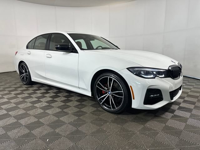 Used 2022 BMW 330i xDrive Sedan w/ M Sport Package image 2
