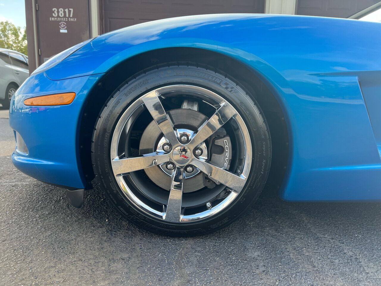 Used 2008 Chevrolet Corvette Coupe w/ Preferred Equipment Group RWD image 23