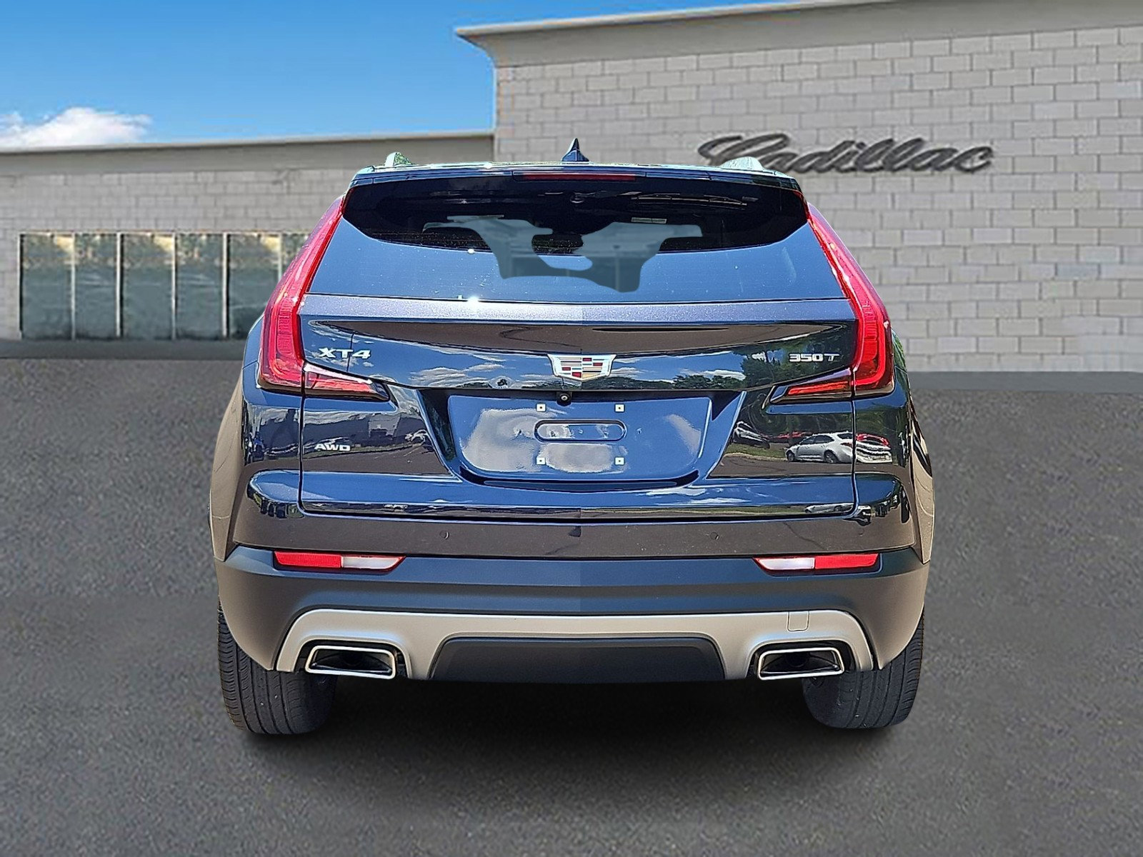 Certified 2023 Cadillac XT4 Premium Luxury AWD/4WD image 5