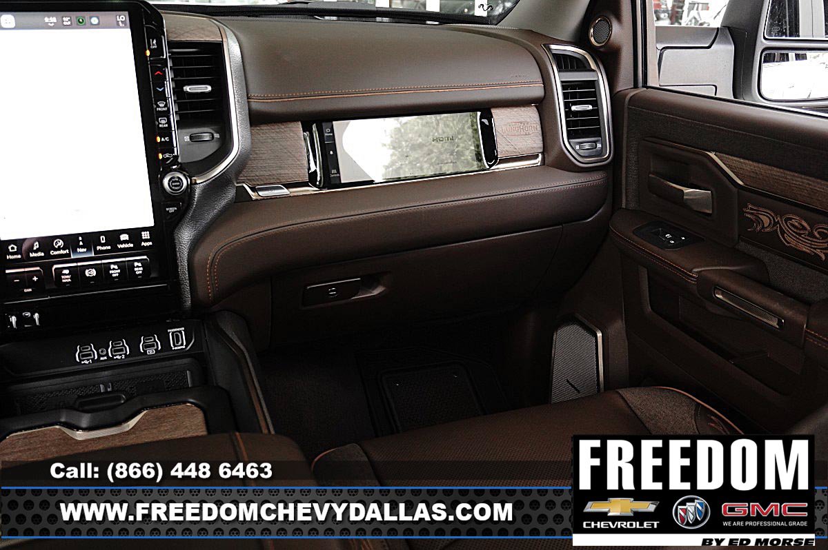Used 2025 RAM 2500 Limited AWD/4WD image 38