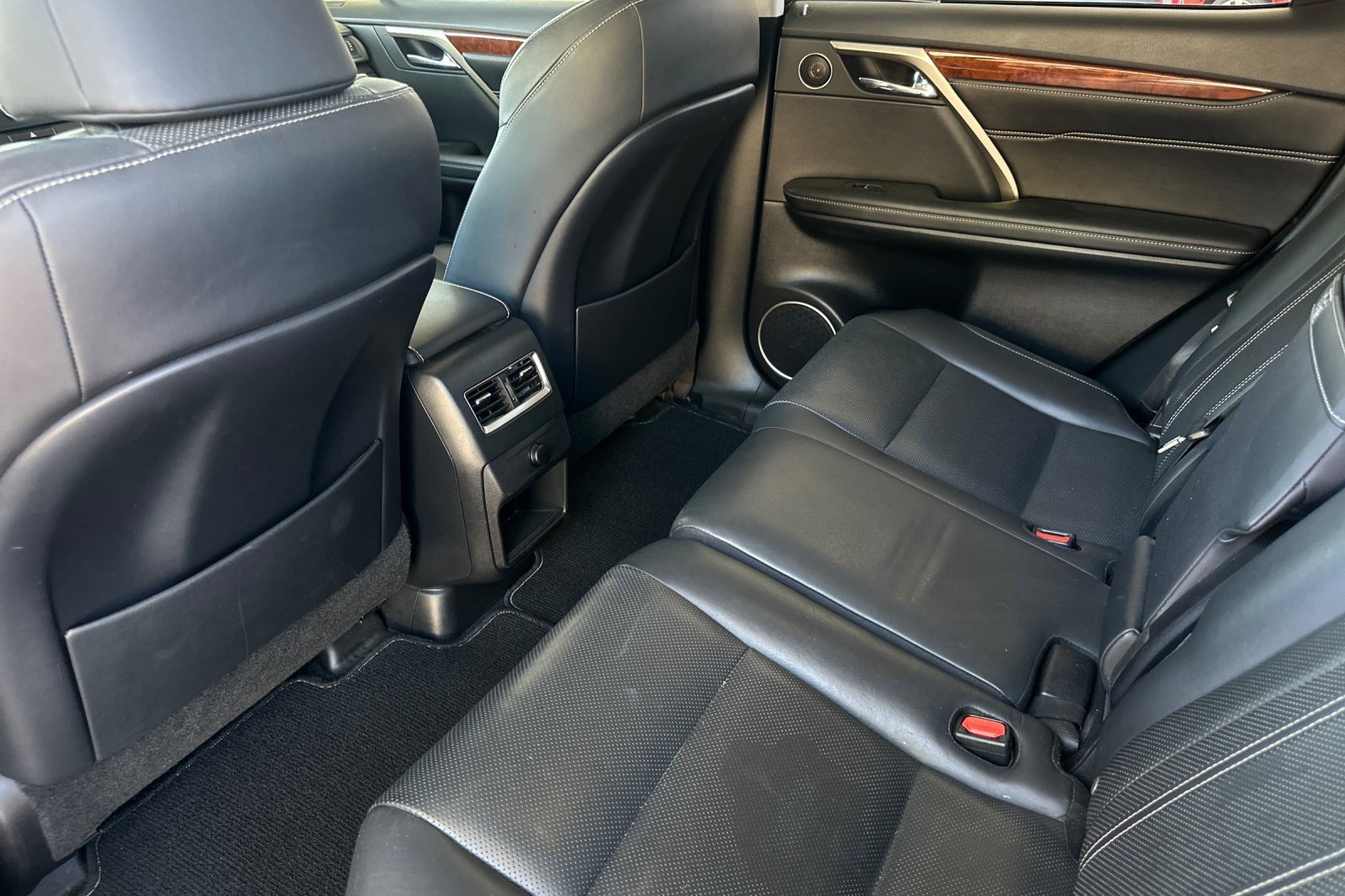 Used 2016 Lexus RX 350 AWD w/ Premium Package image 26