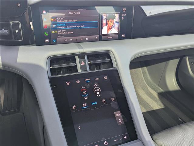 Used 2023 Porsche Taycan image 15