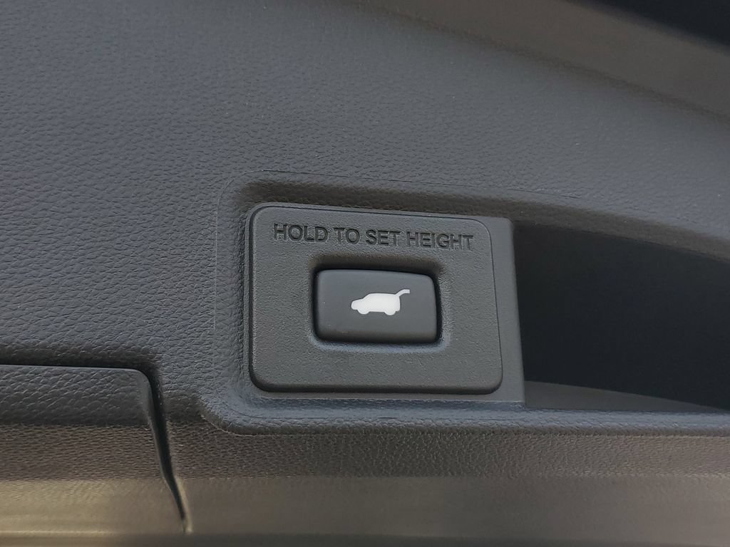 Certified 2024 Acura RDX w/ Technology Package AWD/4WD image 9