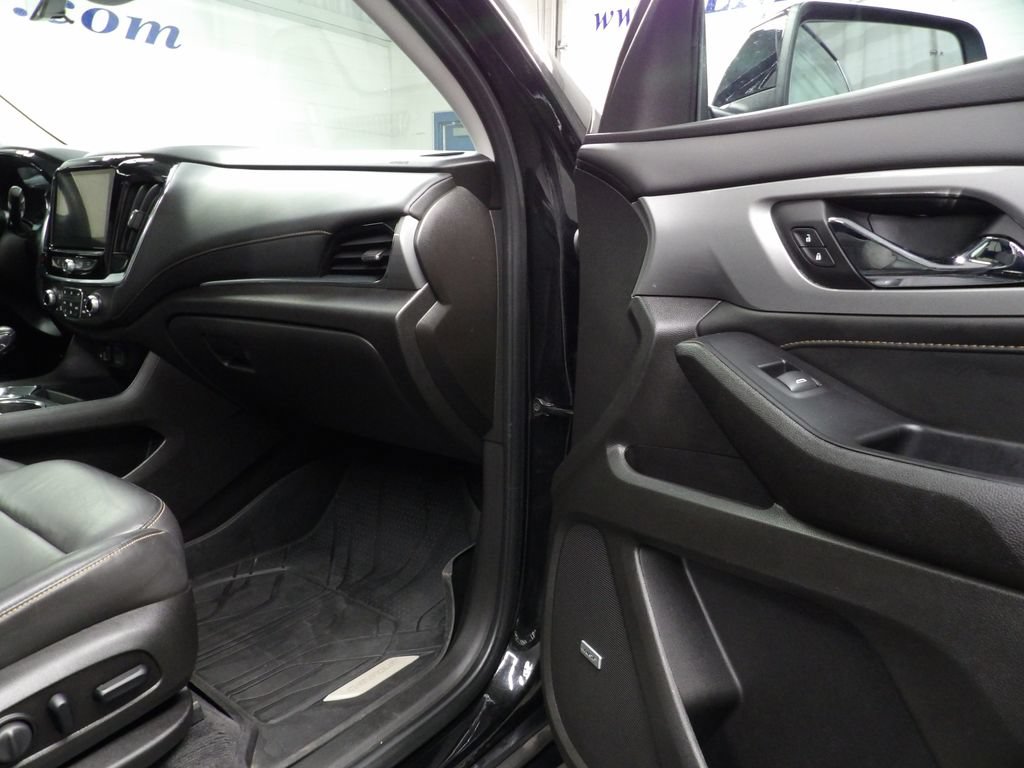 Used 2021 Chevrolet Traverse RS w/ LPO, Floor Liner Package AWD/4WD image 38