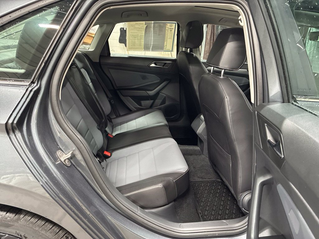 Used 2026 Volkswagen Jetta SE w/ Black Wheel Package FWD image 62
