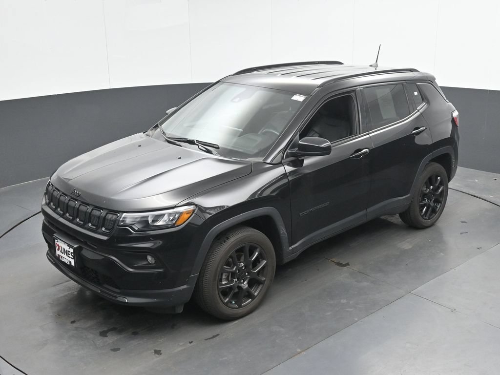 Used 2022 Jeep Compass Latitude w/ Convenience Group AWD/4WD image 36
