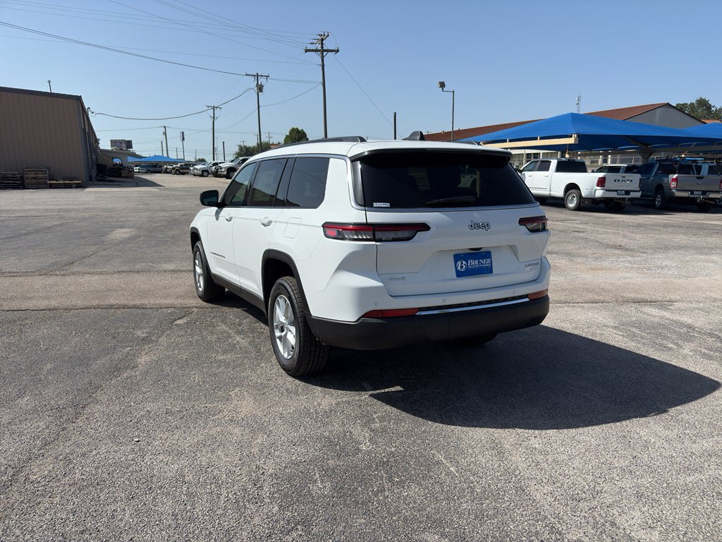 New 2026 Jeep Grand Cherokee L Laredo AWD/4WD image 7