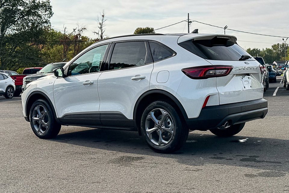 New 2025 Ford Escape ST-Line w/ Tech Pack #1 image 12