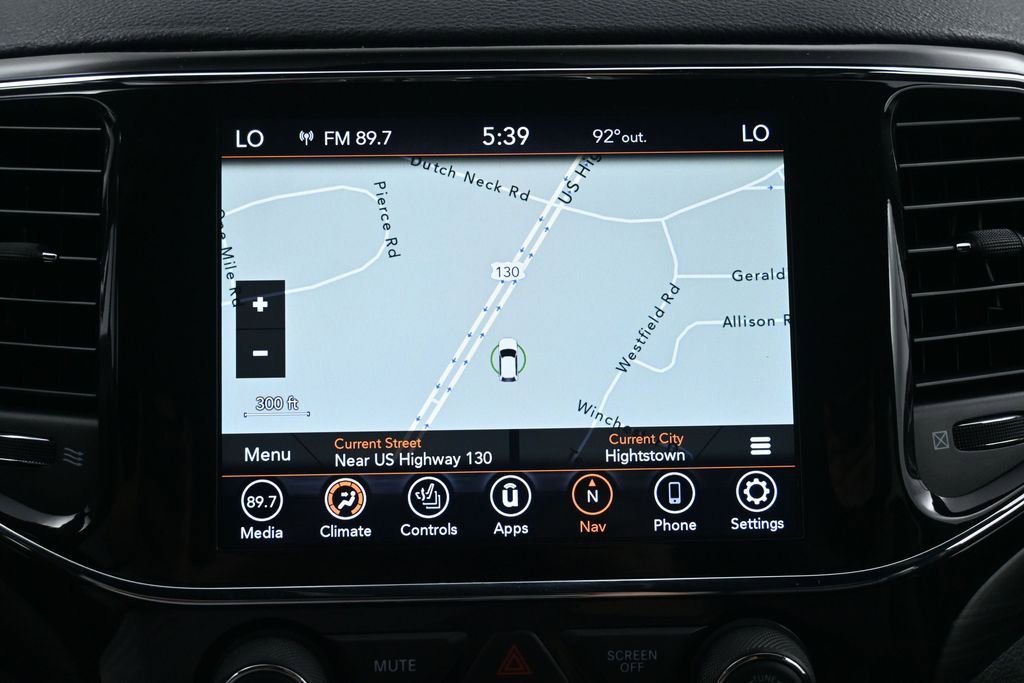 Used 2021 Jeep Grand Cherokee Laredo X AWD/4WD image 29
