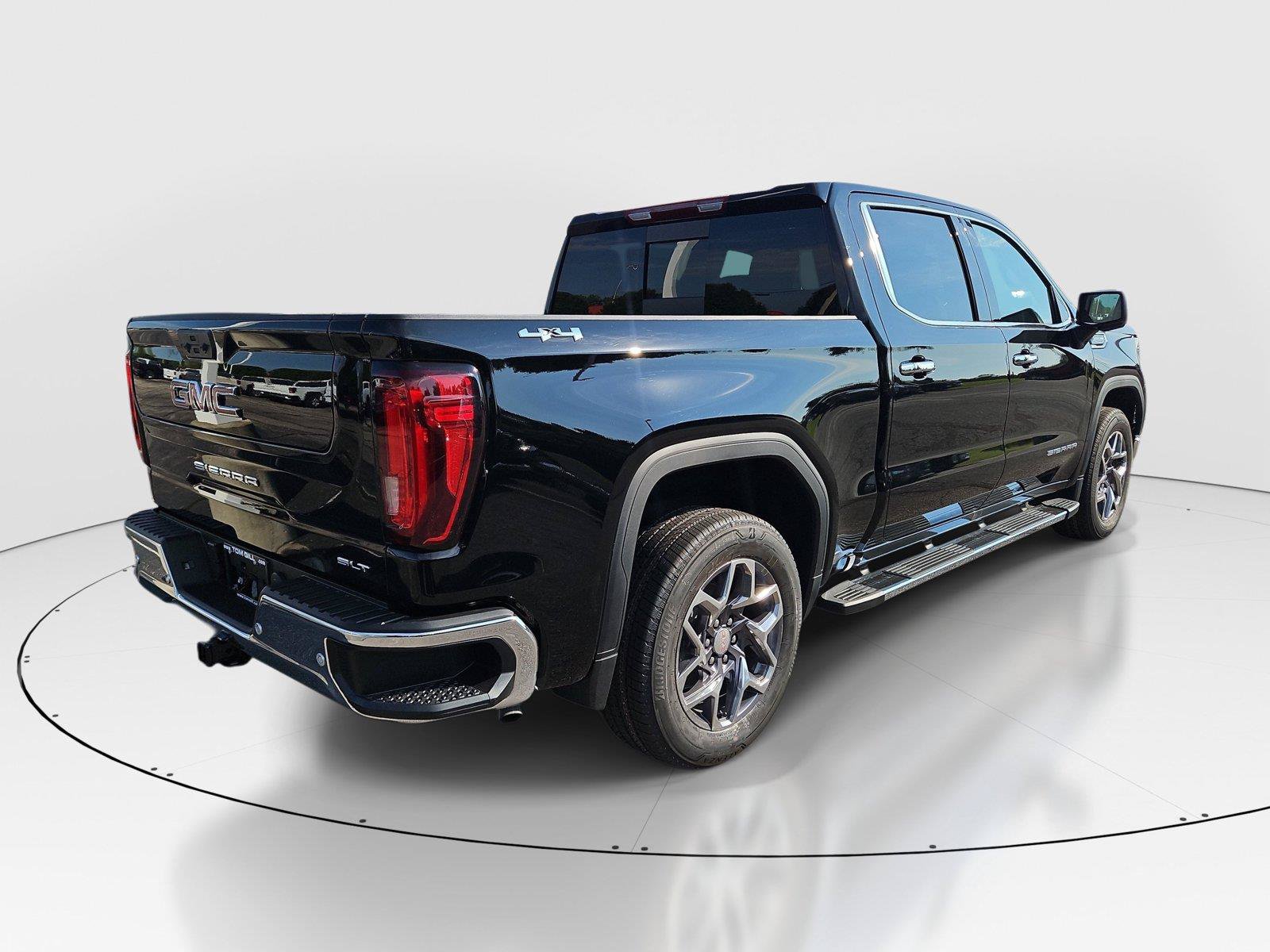 New 2026 GMC Sierra 1500 SLT w/ SLT Premium Plus Package AWD/4WD image 4