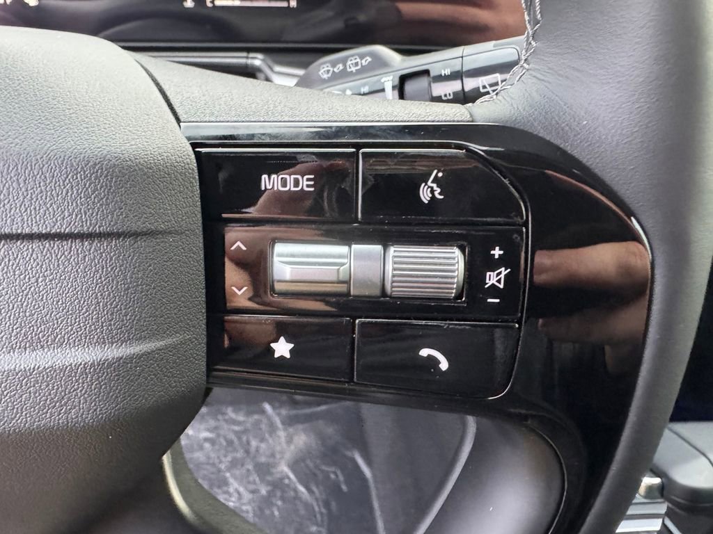 New 2026 Kia Sorento S w/ S Panoramic Sunroof Package image 16