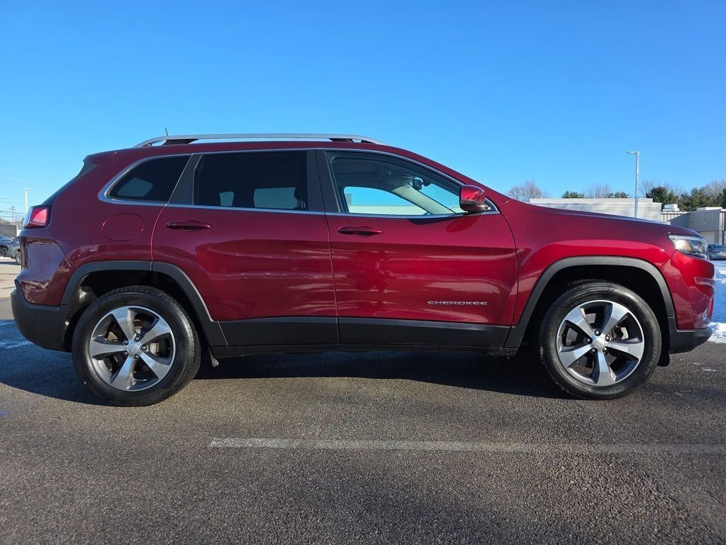 Used 2019 Jeep Cherokee Limited image 8