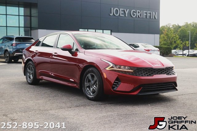 Used 2022 Kia K5 LXS FWD image 3