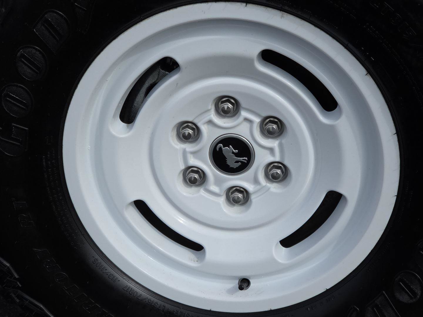 Used 2025 Ford Bronco Heritage Edition AWD/4WD image 13