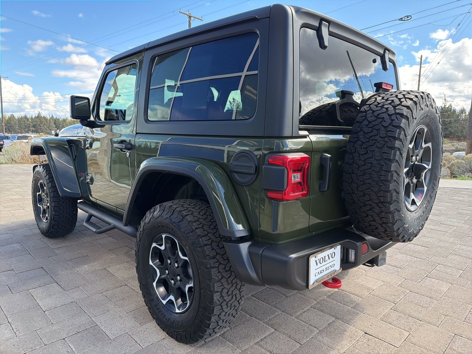 Used 2023 Jeep Wrangler Rubicon w/ LED Lighting Group image 5