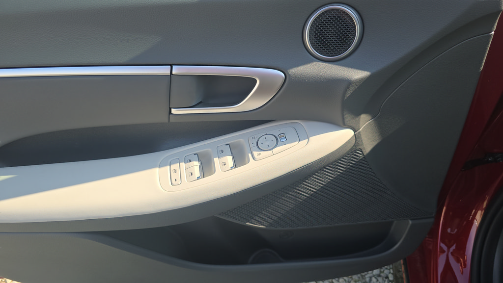 New 2026 Hyundai Sonata SEL AWD/4WD image 16