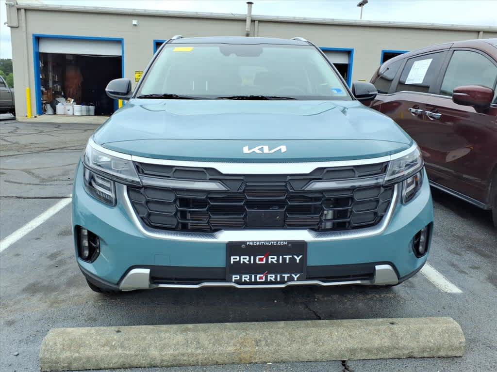 Used 2025 Kia Seltos SX AWD/4WD image 6