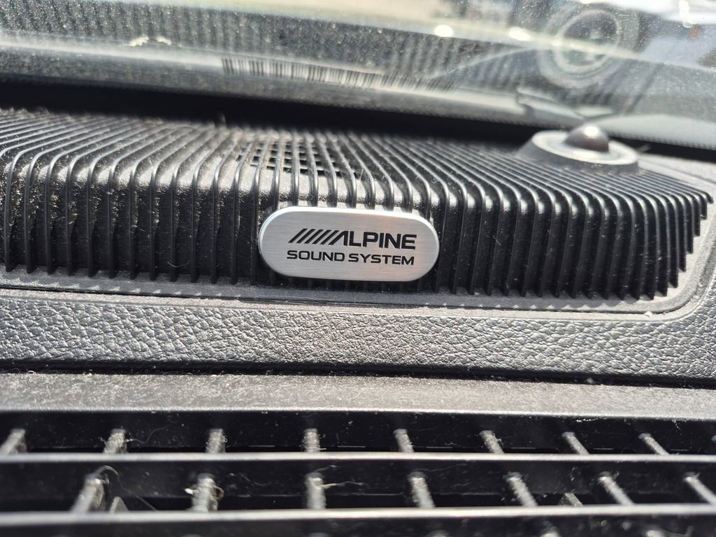 Used 2017 RAM 1500 Laramie w/ Convenience Group image 16