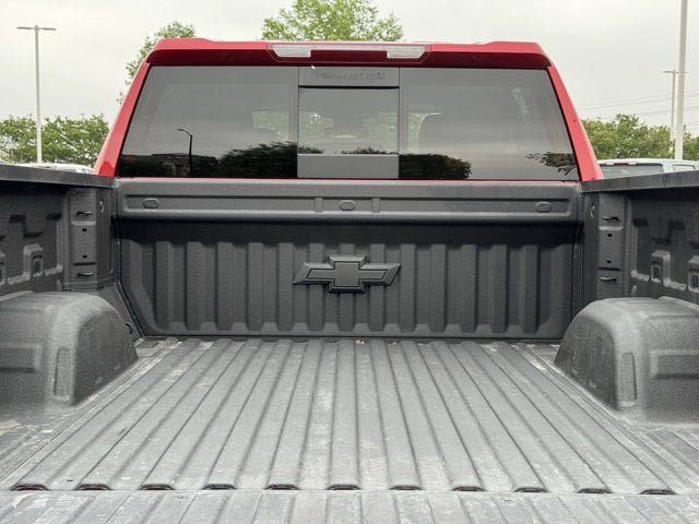 Used 2025 Chevrolet Silverado 1500 RST AWD/4WD image 33