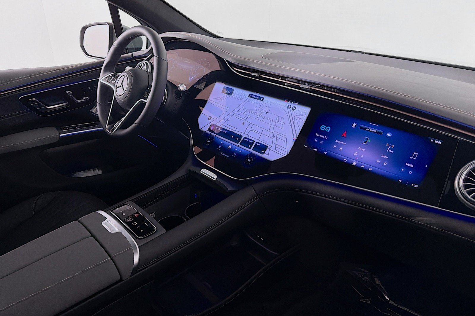 New 2026 Mercedes-Benz EQS 400 4MATIC SUV image 14