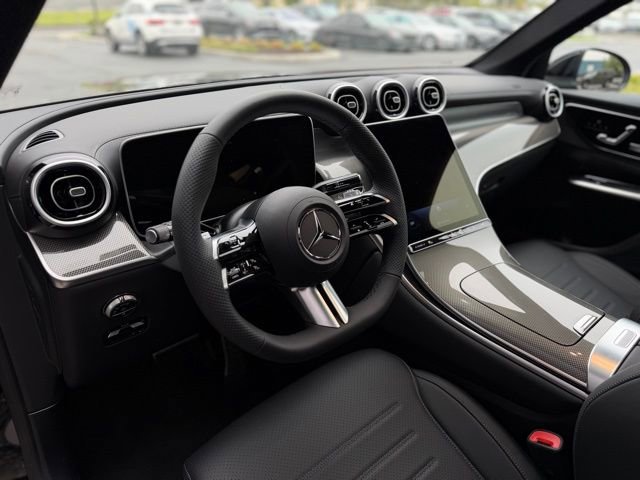 Used 2026 Mercedes-Benz GLC 300 4MATIC image 16